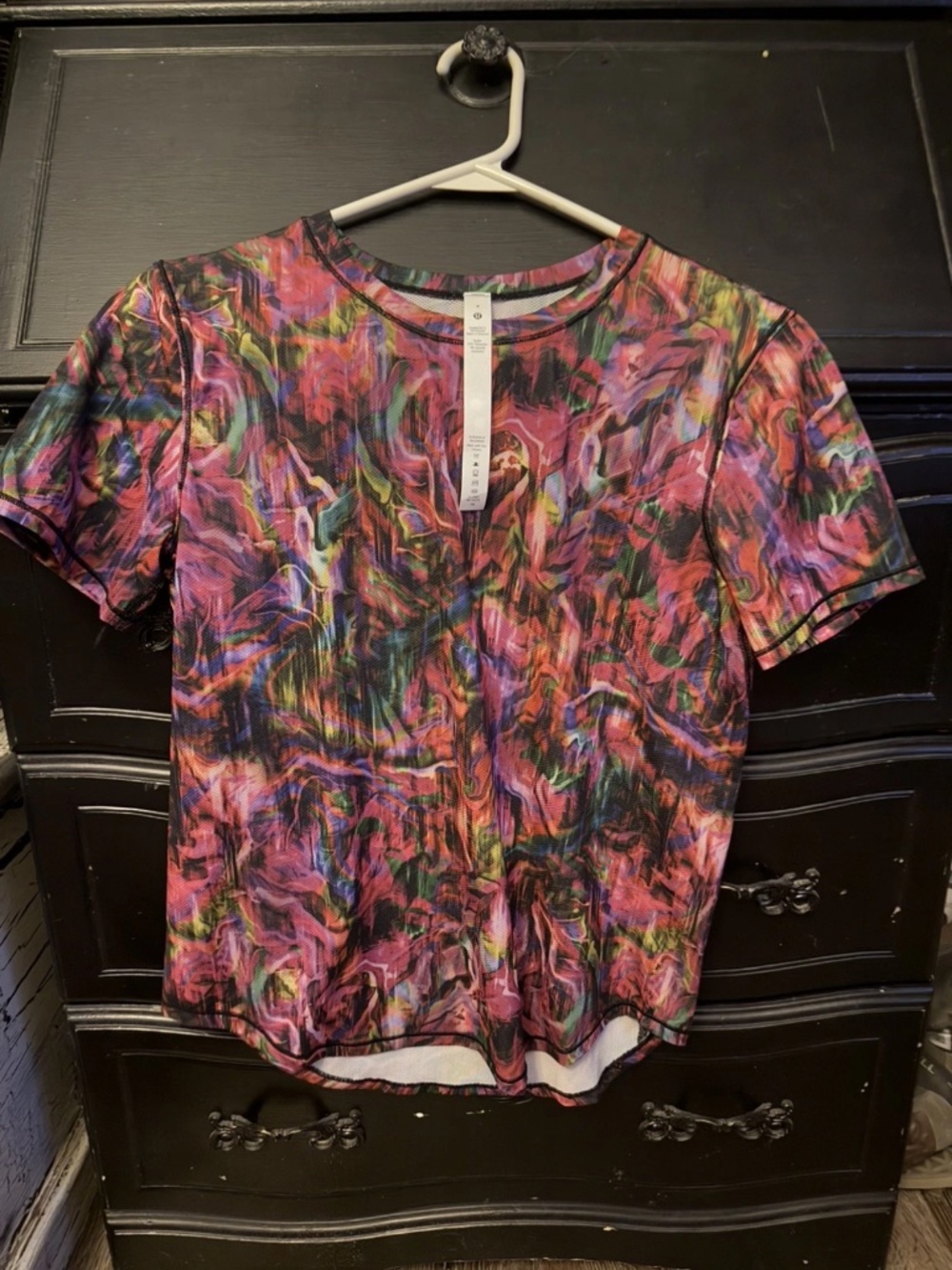 LULULEMON High Neck Run and Train Tee Women Hyper Flow Pink Size 4 Pre Owned